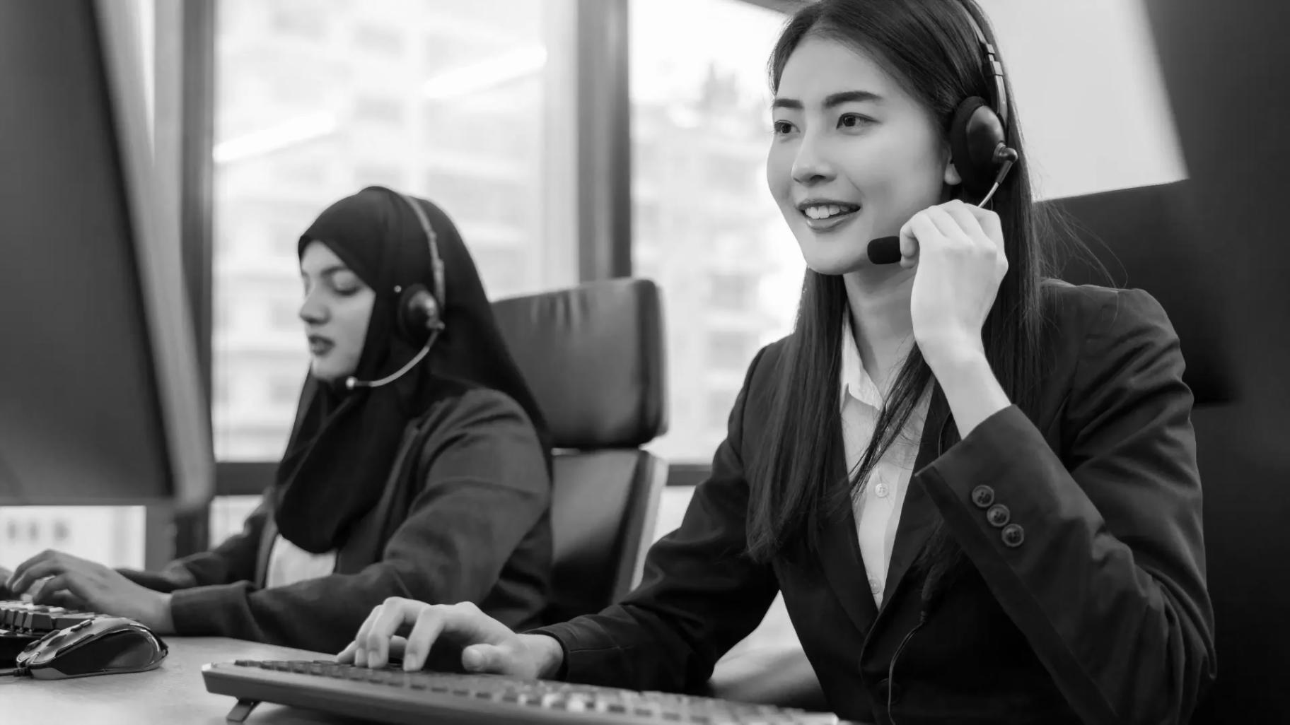 Quinavestio-Team bei der Vorbereitung eines Live-Webinars zur Traffic-Optimierung